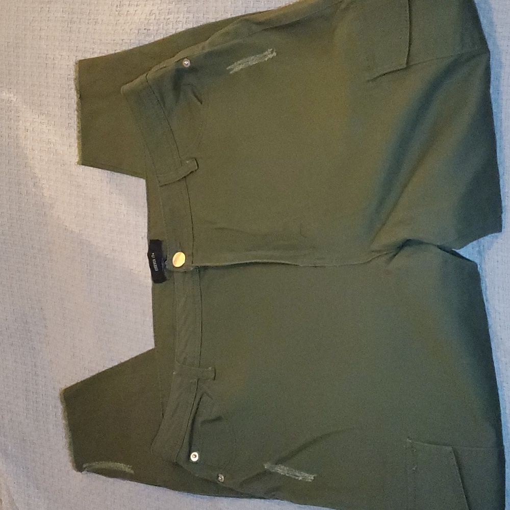 F21 Plus Size Women Cargo Jeans